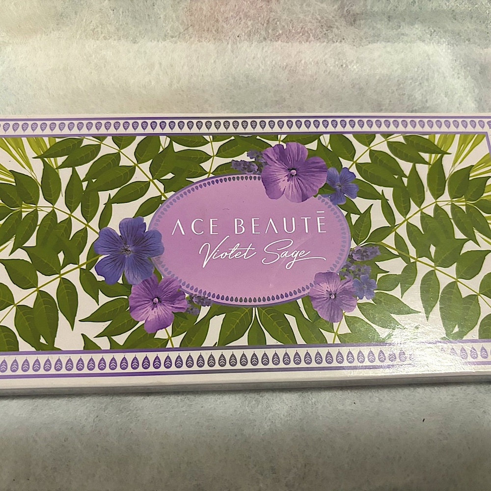 Ace Beaute Violet Sage Pallet